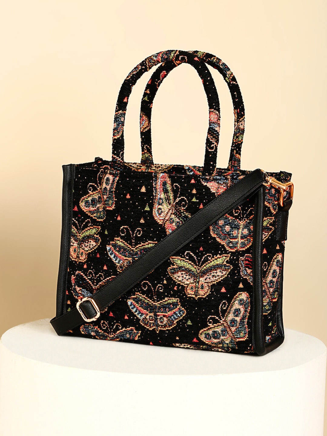 

DEEBACO Self Design Zip Detail Handheld Bag, Black