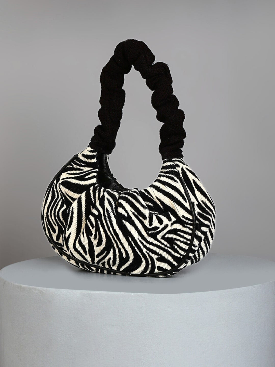 

DEEBACO Abstract Printed Half Moon Hobo Bag, Off white