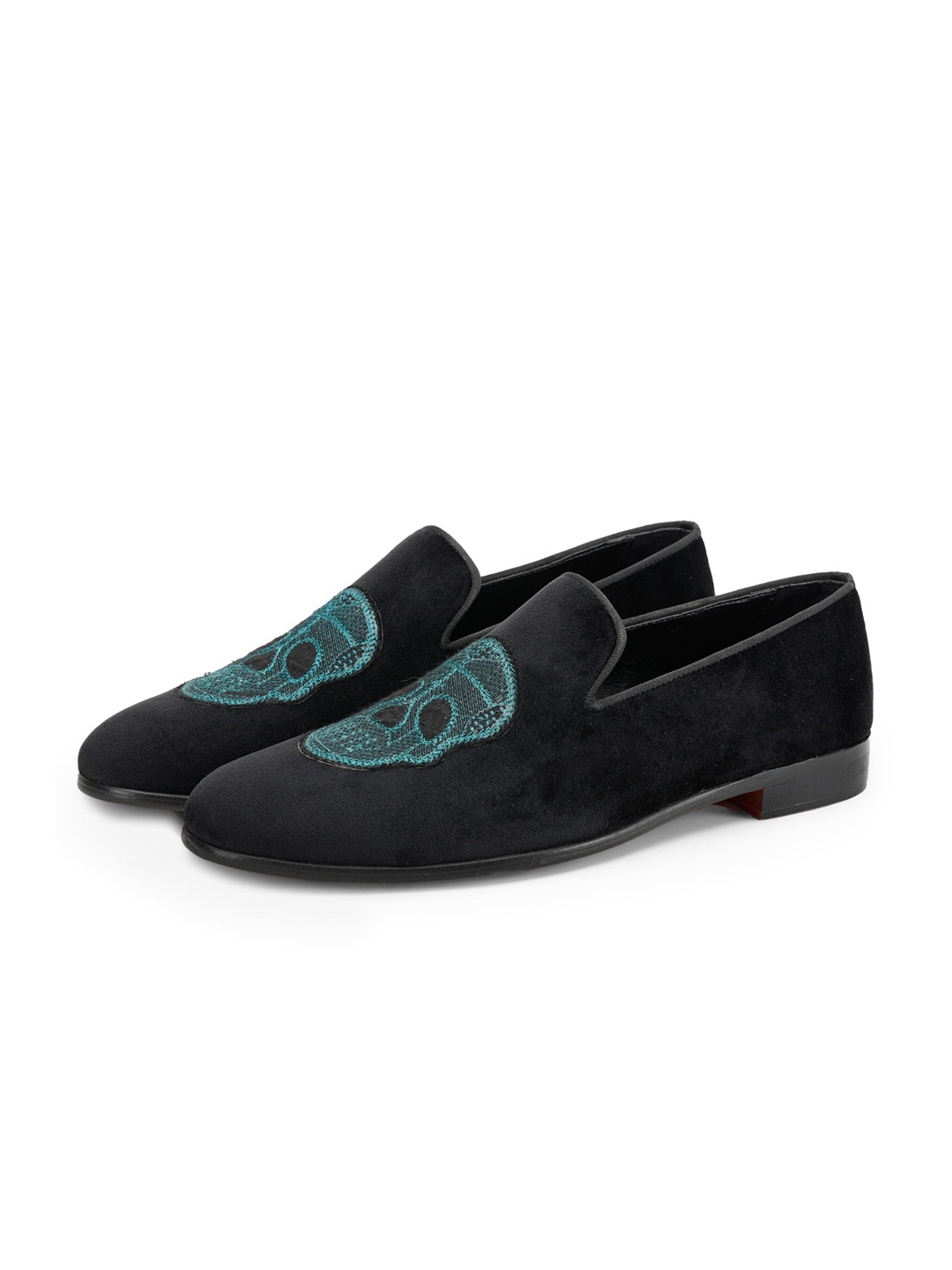 

SHUTIQ Men SUGAR Embroidered Velvet Mojaris, Black