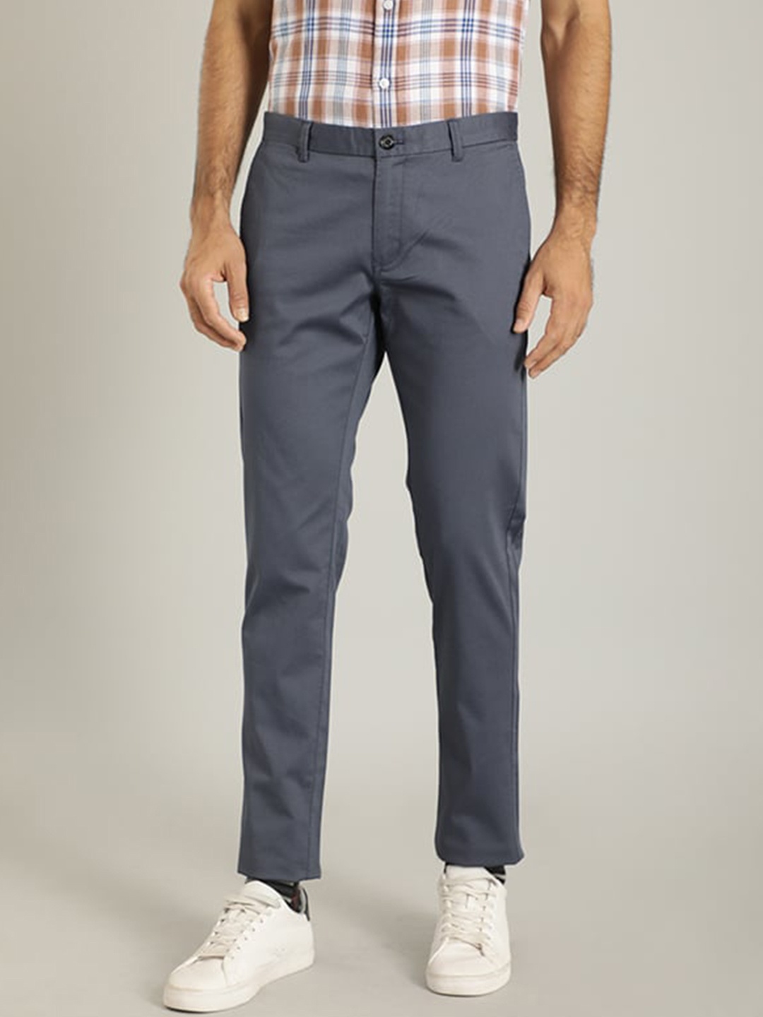 

Indian Terrain Men Brooklyn Mid-Rise Chinos Trousers, Navy blue