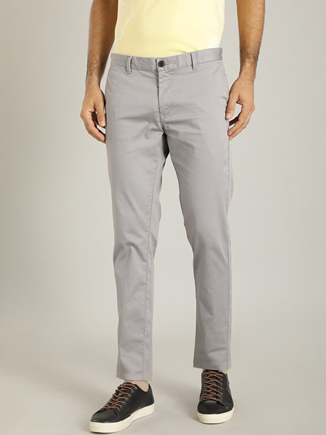 

Indian Terrain Men Brooklyn Mid Rise Chinos Trousers, Grey