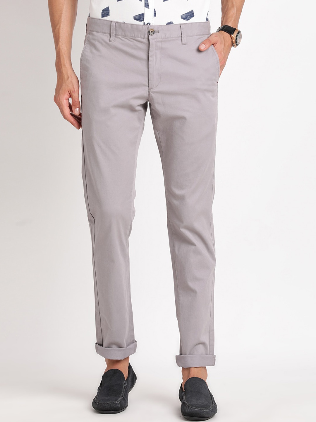 

Indian Terrain Men Brooklyn Mid Rise Chinos, Grey