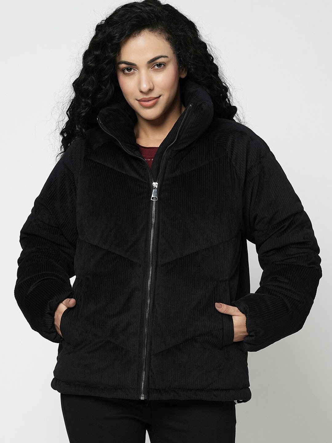 

Vero Moda Self Design Hooded Lightweight Puffer Jacket, Black