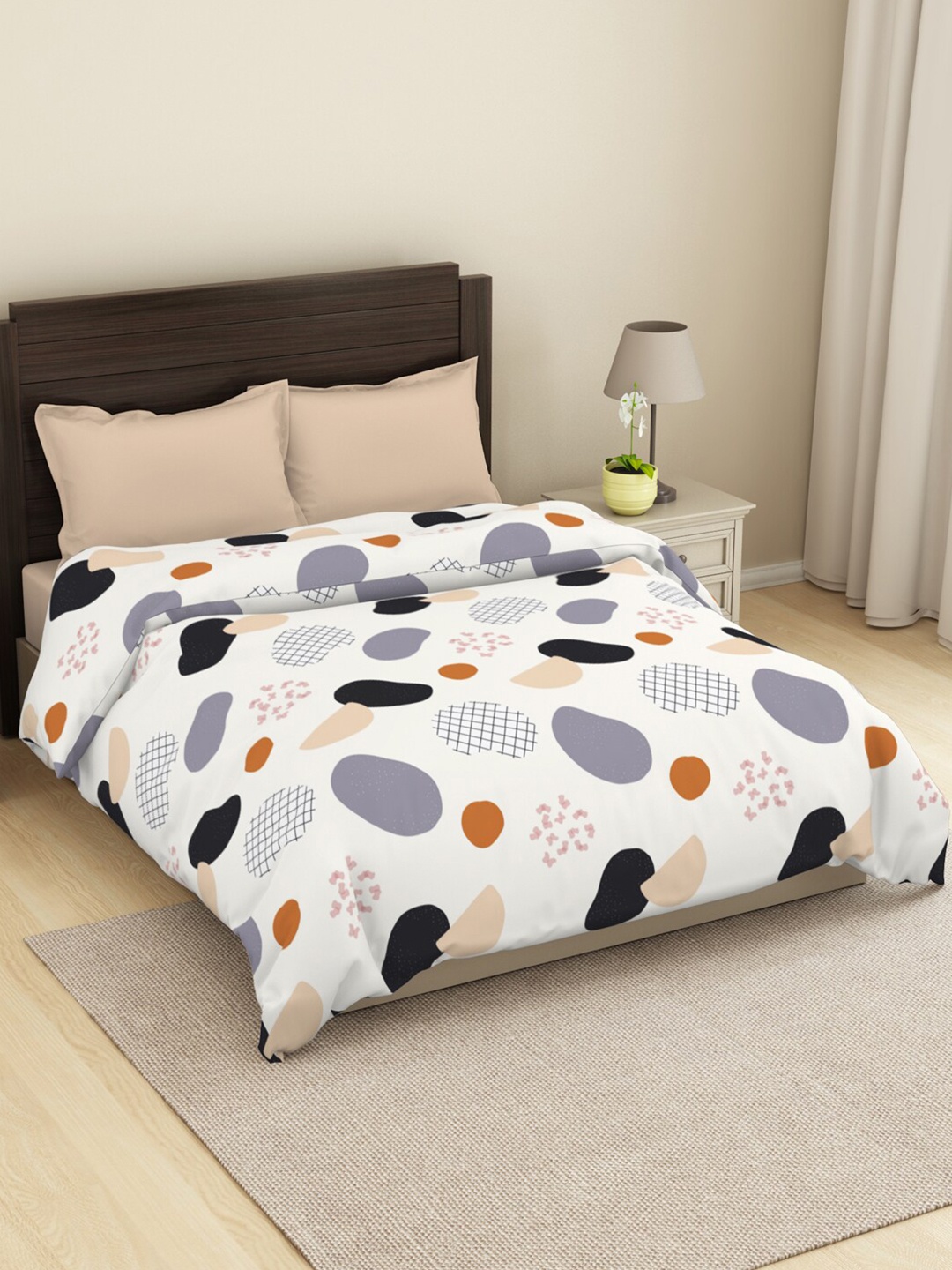 

Welspun White & Grey Geometric AC Room 150 GSM Double Bed Dohar