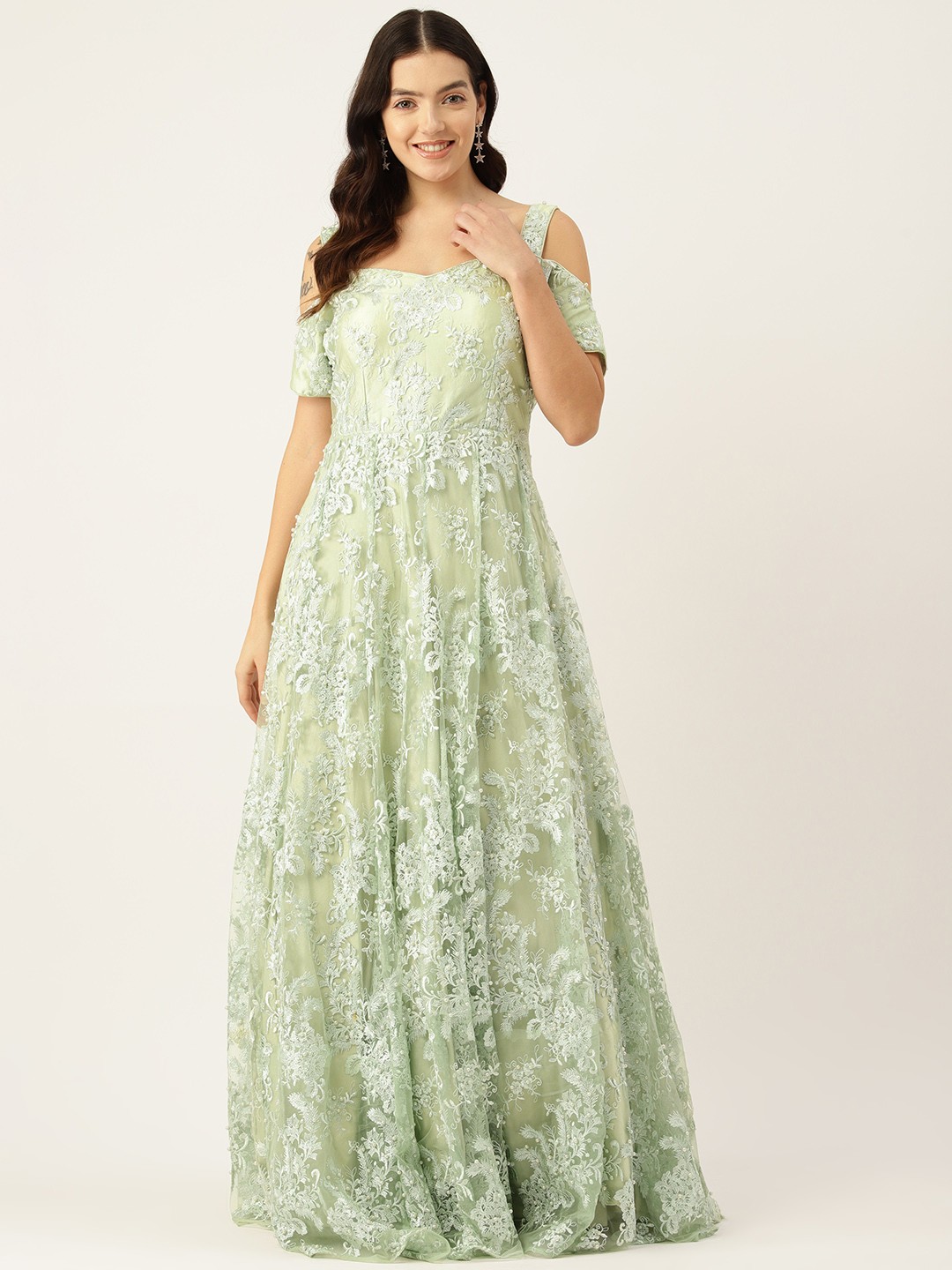 

Simaaya Floral Embroidered Sweetheart Neck Cold-Shoulder Sleeves Ethnic Gown, Sea green