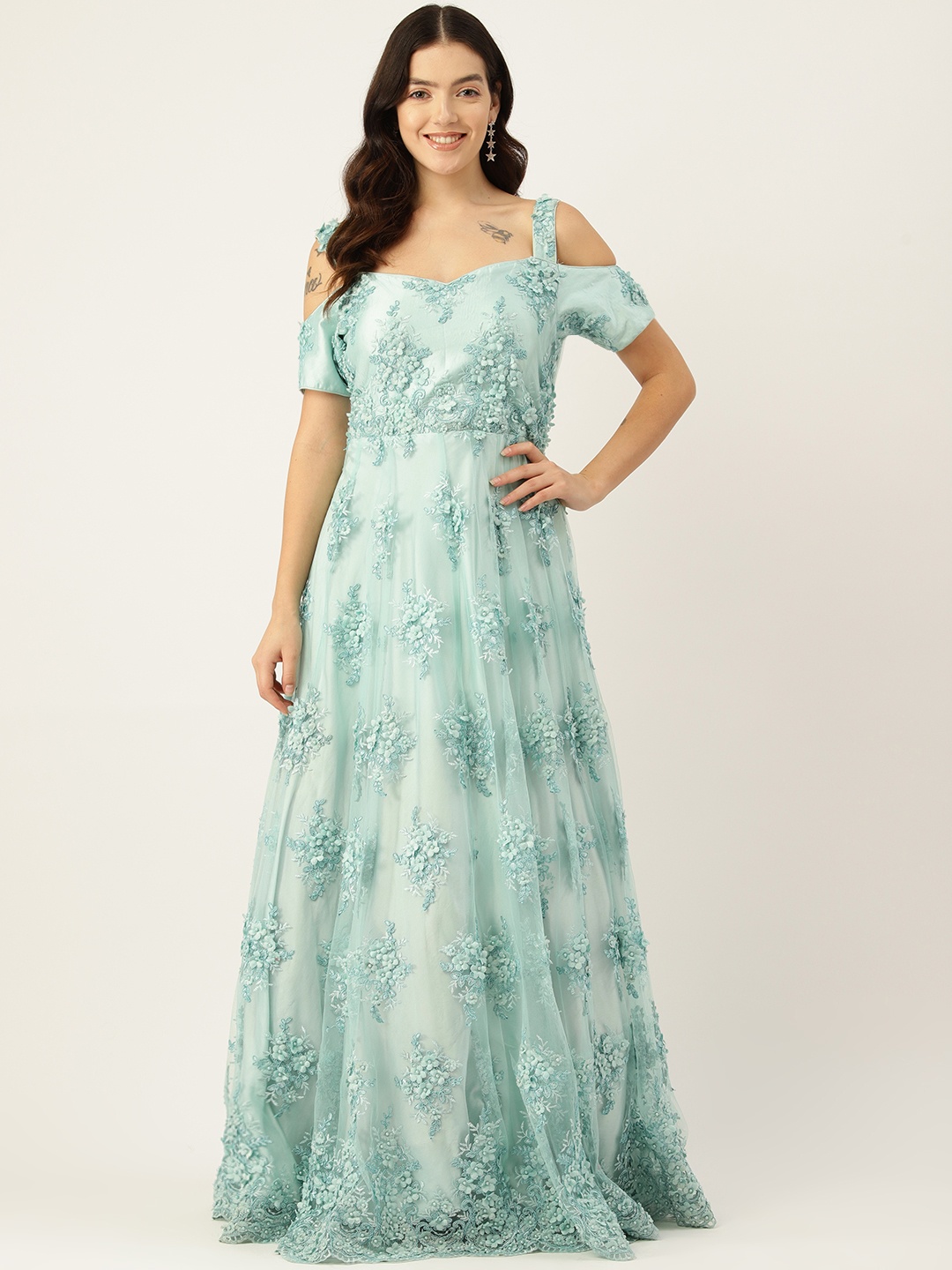 

Simaaya Floral Embroidered Sweetheart Neck Cold-Shoulder Sleeves Ethnic Gown, Sea green