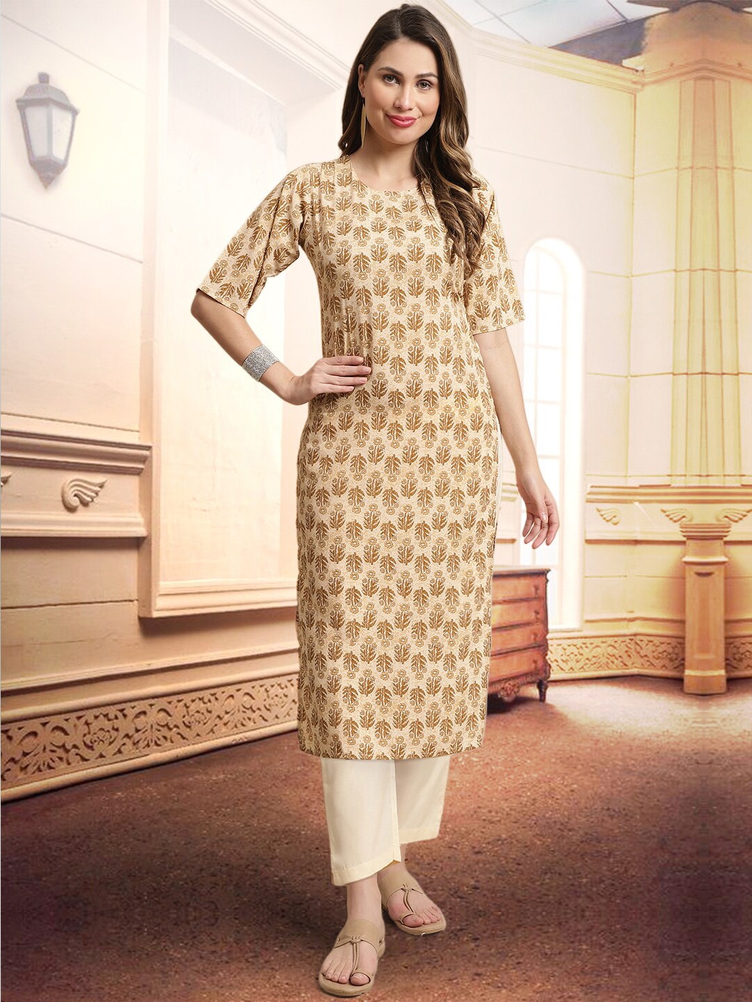 

arangya Floral Printed Regular Kurta With Trousers, Cream