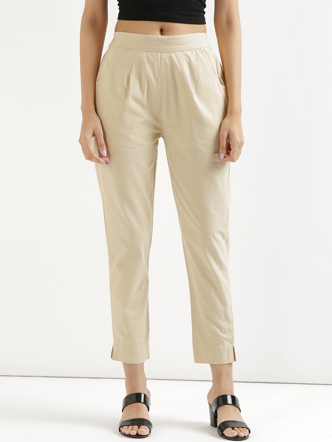 

SAADAA Women Mid-Rise Cropped Cotton Pant Trousers, Beige