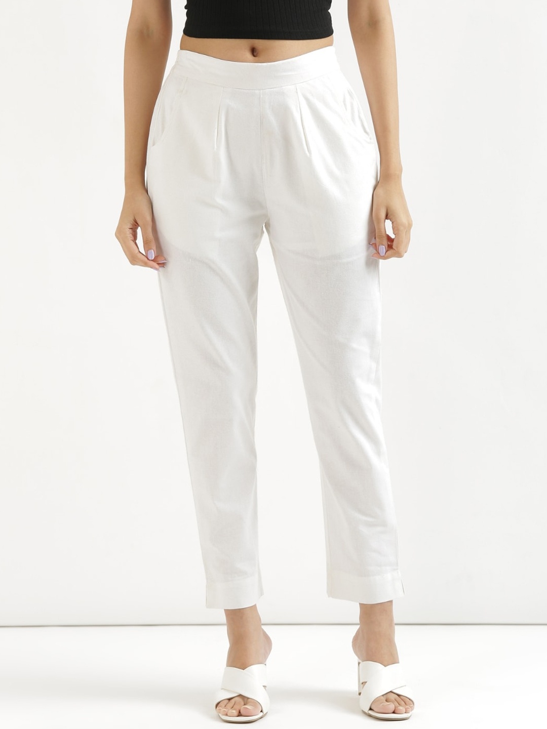 

SAADAA Women Mid-Rise Cotton Trousers, White