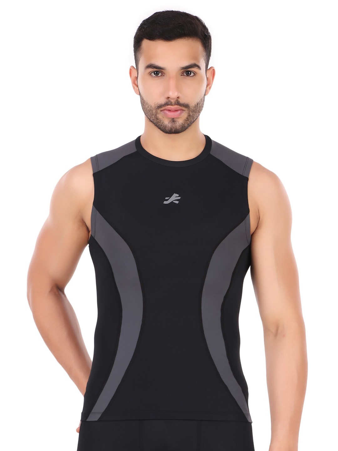 

REDESIGN Compression Colourblocked Dry-Fit Nylon Training T-shirt, Black