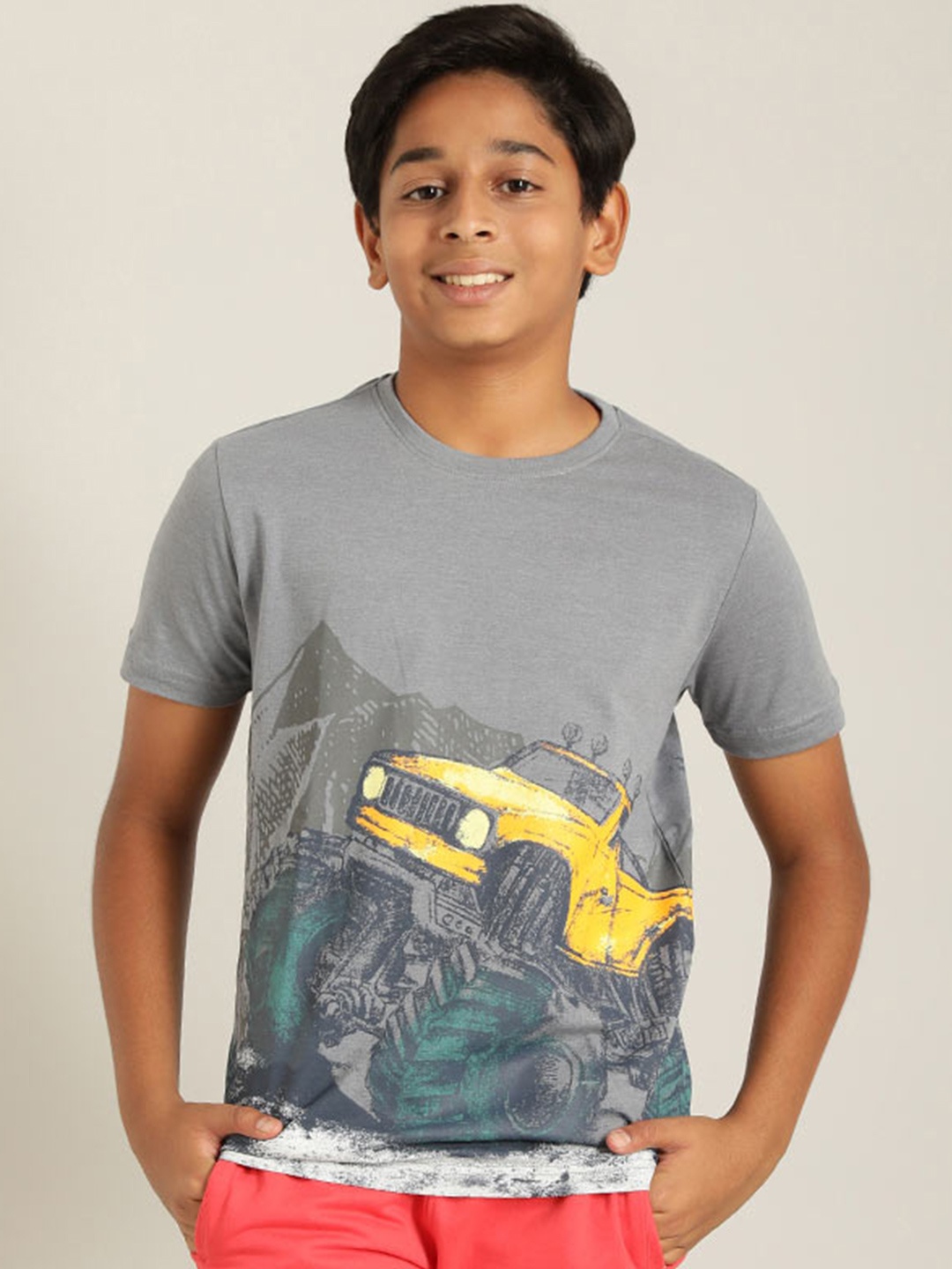 

Indian Terrain Boys Graphic Printed Pure Cotton T-Shirt, Grey