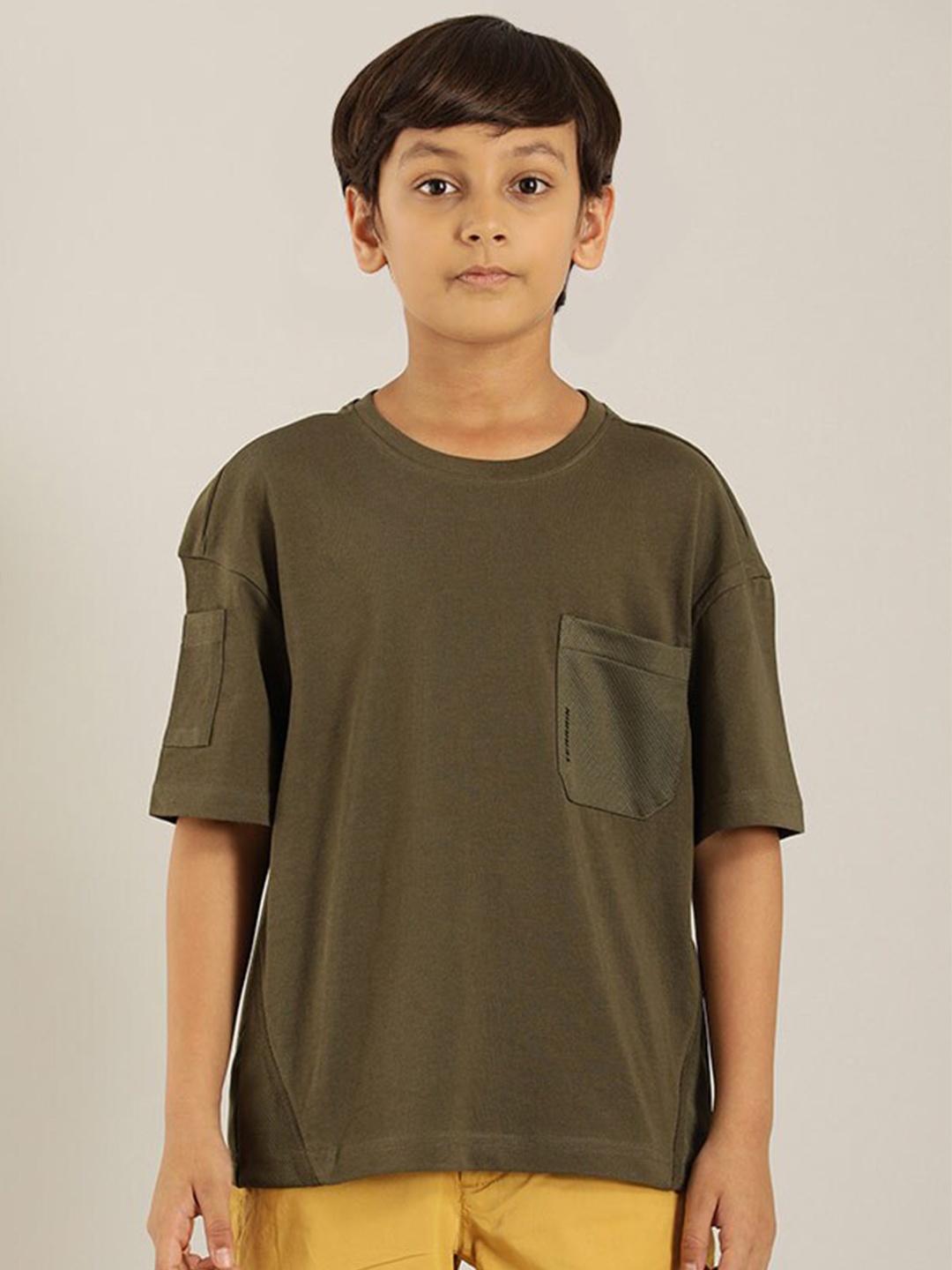 

Indian Terrain Boys Drop-Shoulder Sleeves Pure Cotton T-shirt, Green