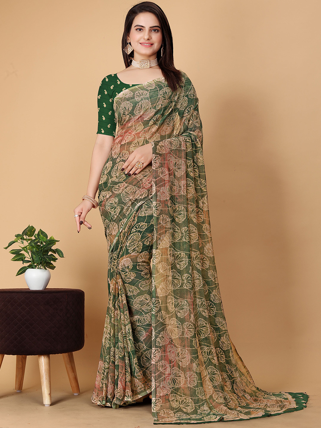 

KALINI Floral Pure Georgette Saree, Green