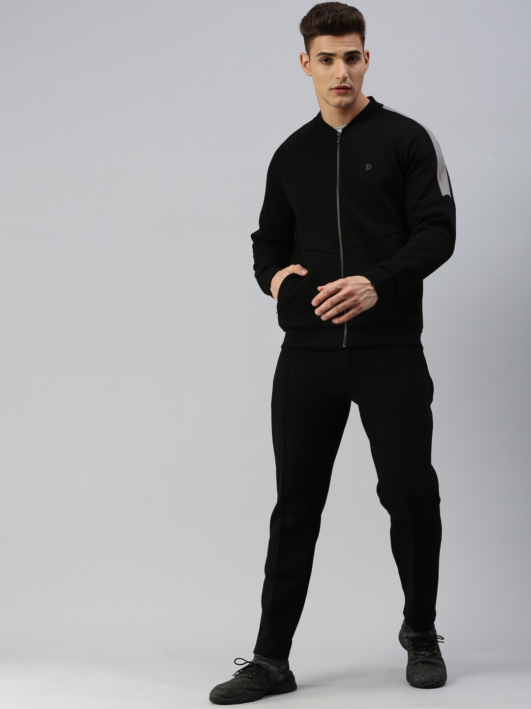 

SPORTO Mock Collar Mid-Rise Tracksuit, Black