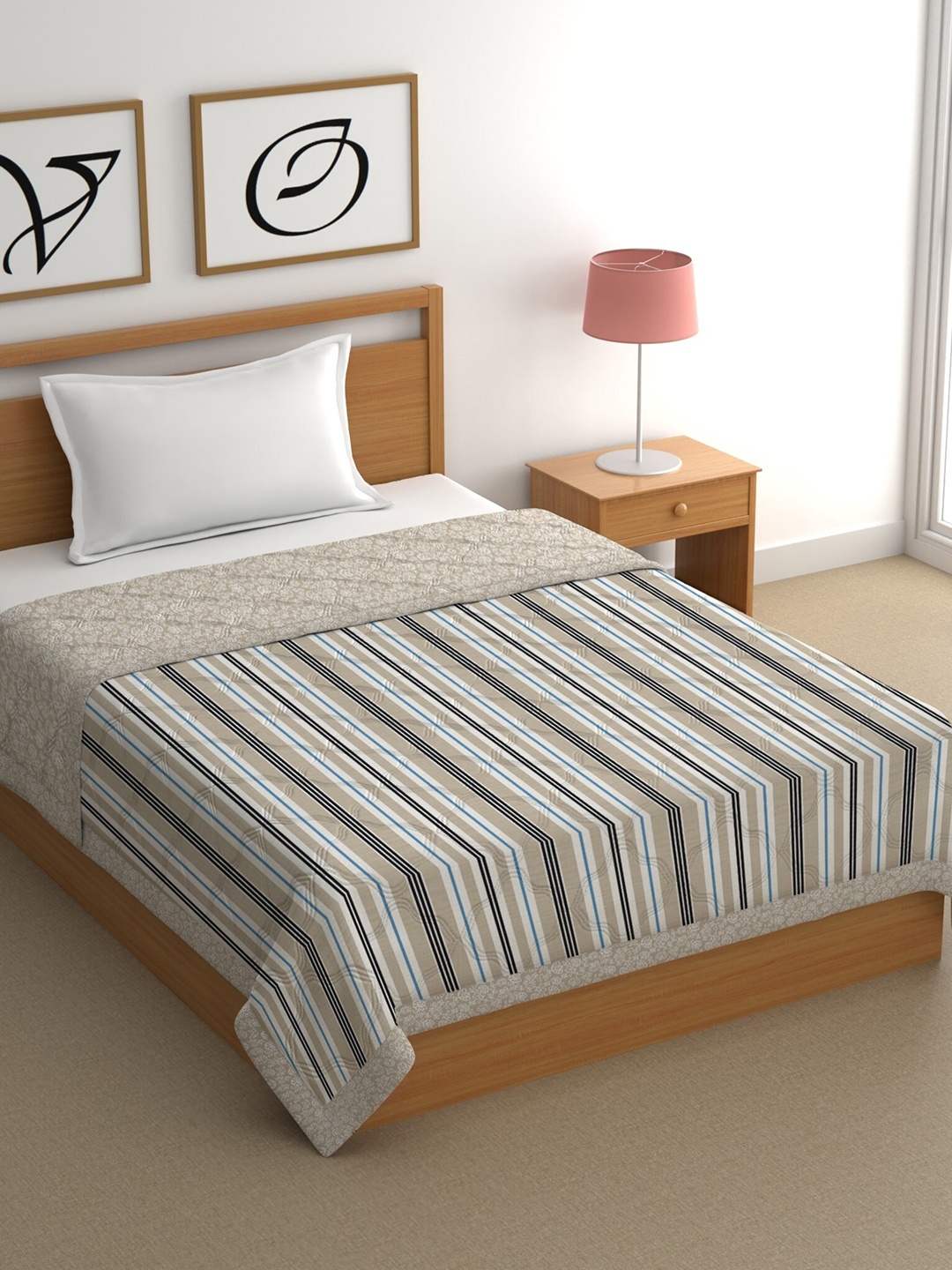 

CHHAVI INDIA Grey & White Striped Cotton Heavy Winter 350 GSM Single Bed Comforter