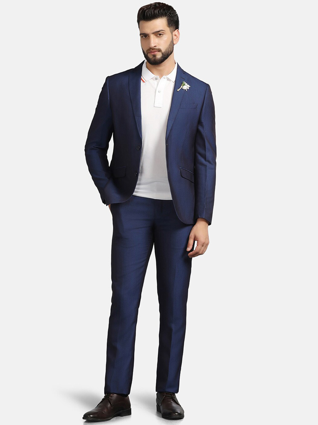 

Blackberrys Slim Fit Single Breasted Three-Piece Formal Suit, Navy blue