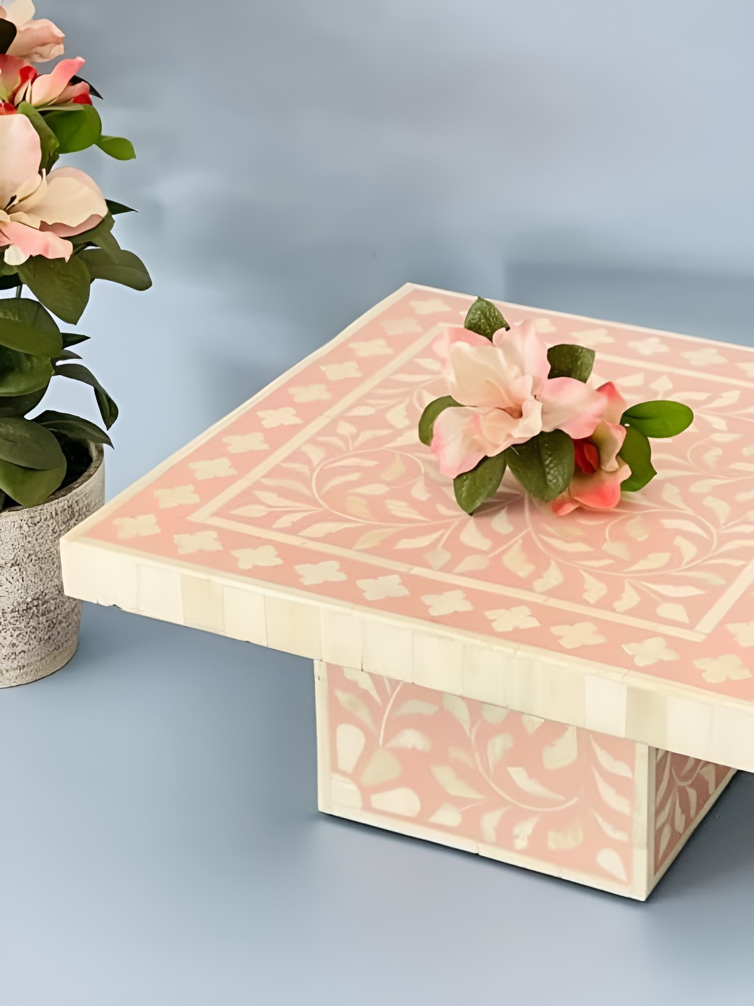 

CasaGold Pink Wood Fashion Cake Display Stand