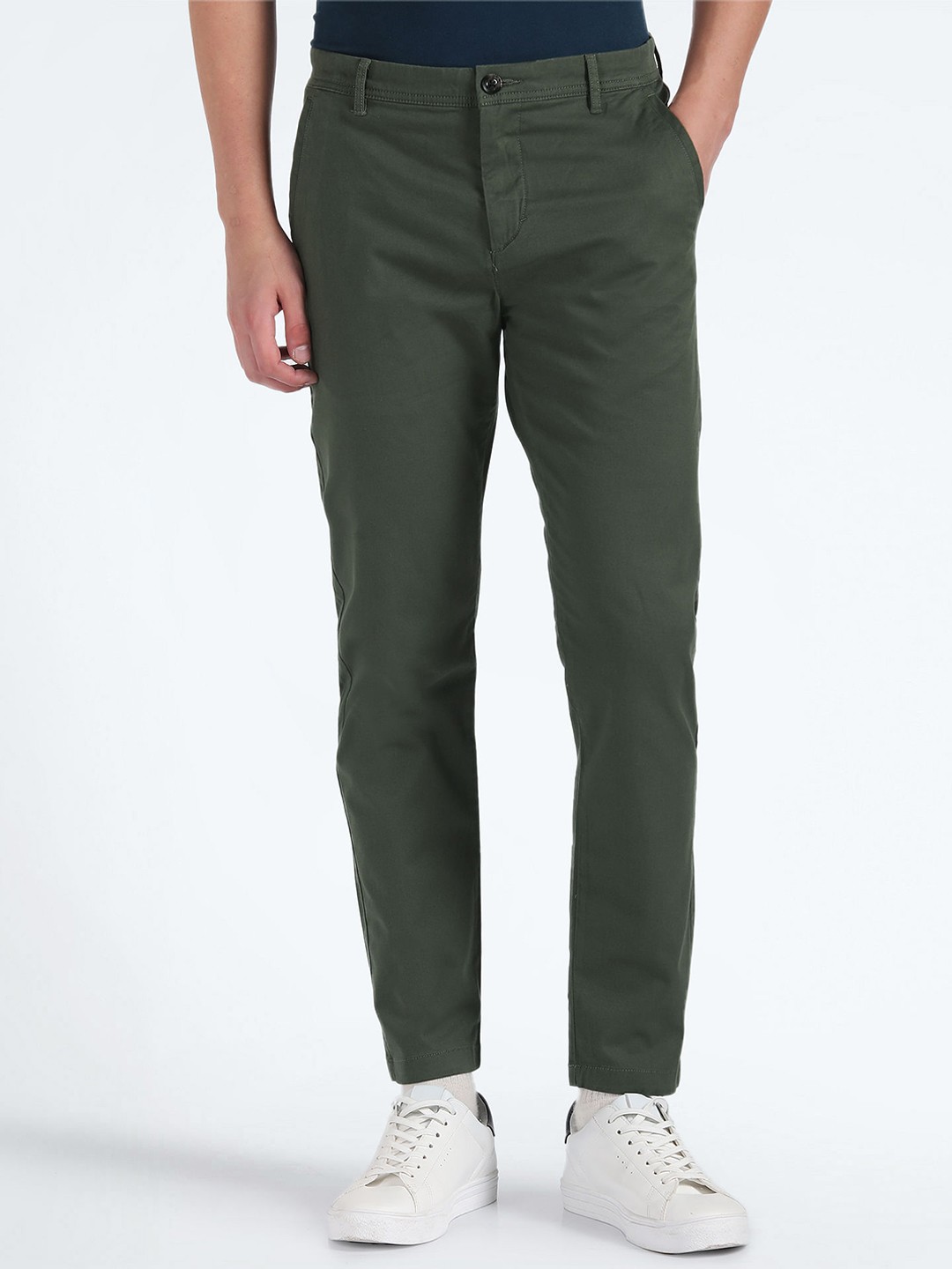 

Flying Machine Men Straight Fit Mid-Rise Plain Cotton Chinos, Green