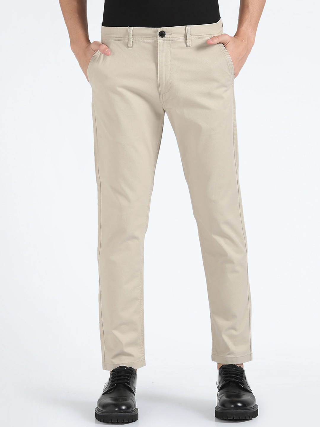 

Flying Machine Men Straight Fit Trousers, Beige