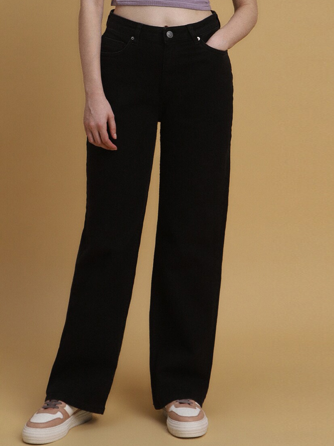 

FOREVER 21 Women Mom Fit Mid Rise Clean Look Stretchable Jeans, Black