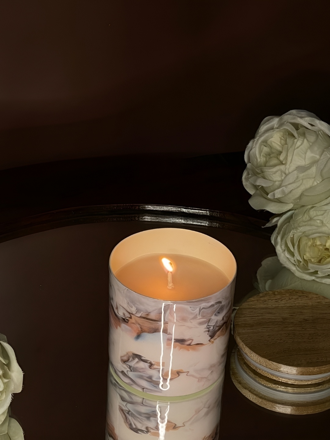 

CasaGold Pink & Beige Wooden Medium Showpiece