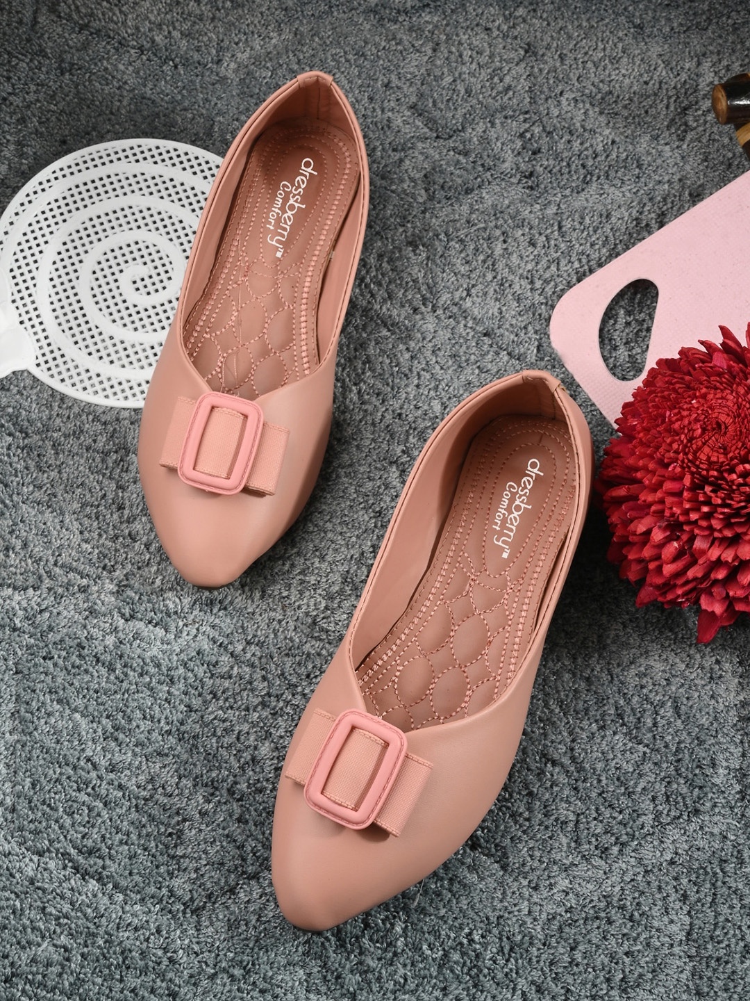 

DressBerry Pink Pointed Toe Ballerinas With Bows