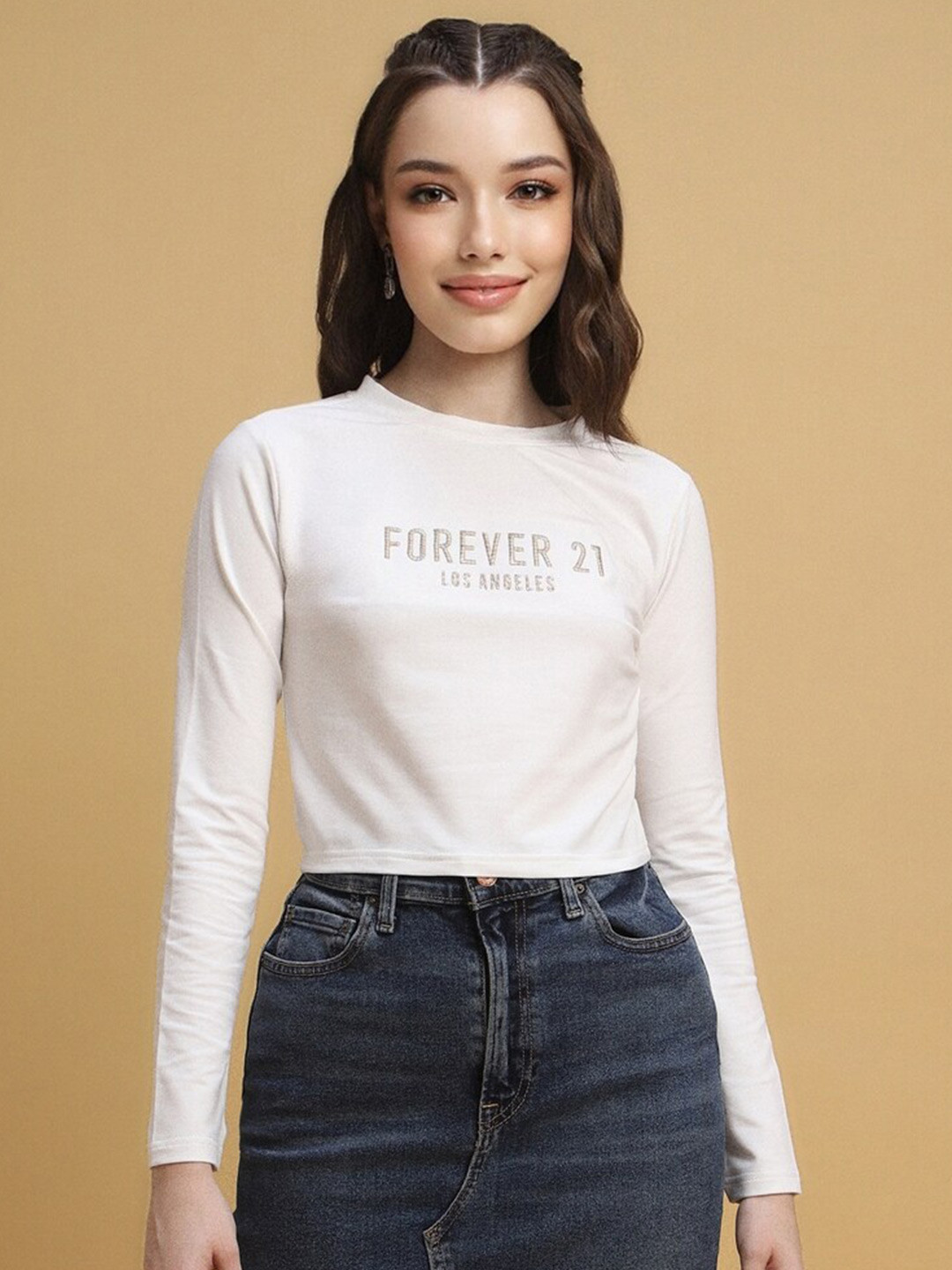 

FOREVER 21 Typography Printed Fitted Crop Top, White