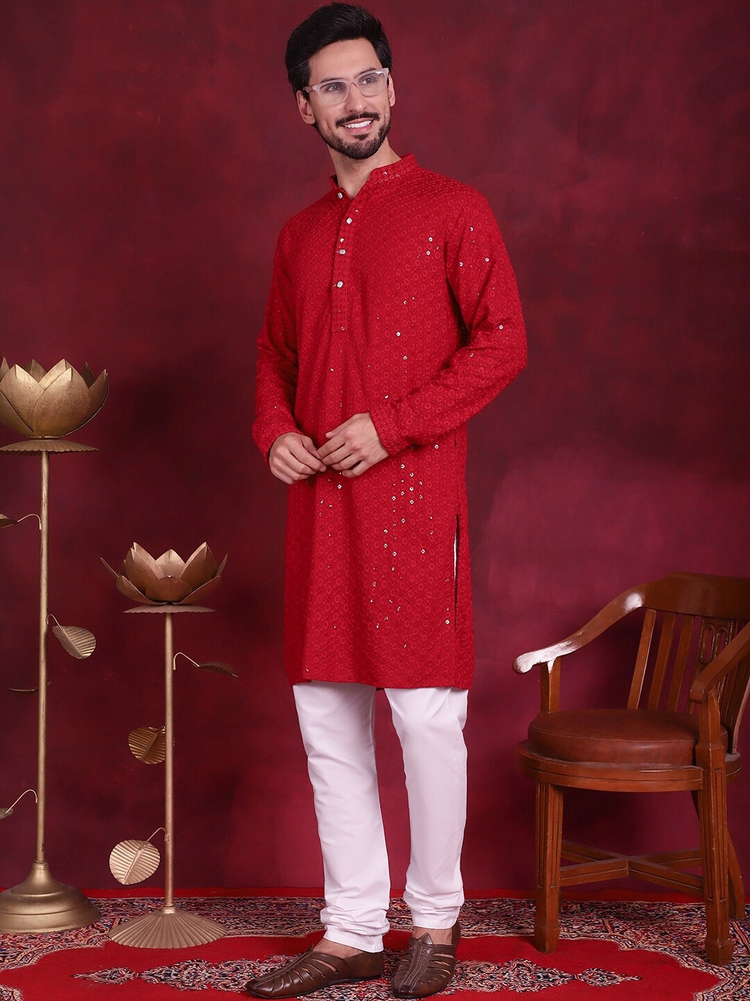 

Jompers Floral Embroidered Chikankari Mandarin Collar Pure Cotton Kurta With Churidar, Maroon