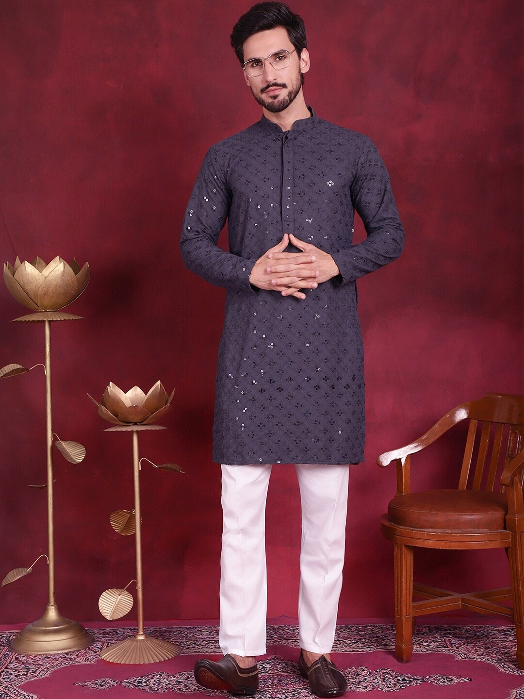 

Jompers Chikankari Embroidered Sequinned Pure Cotton Kurta with Pyjamas, Grey