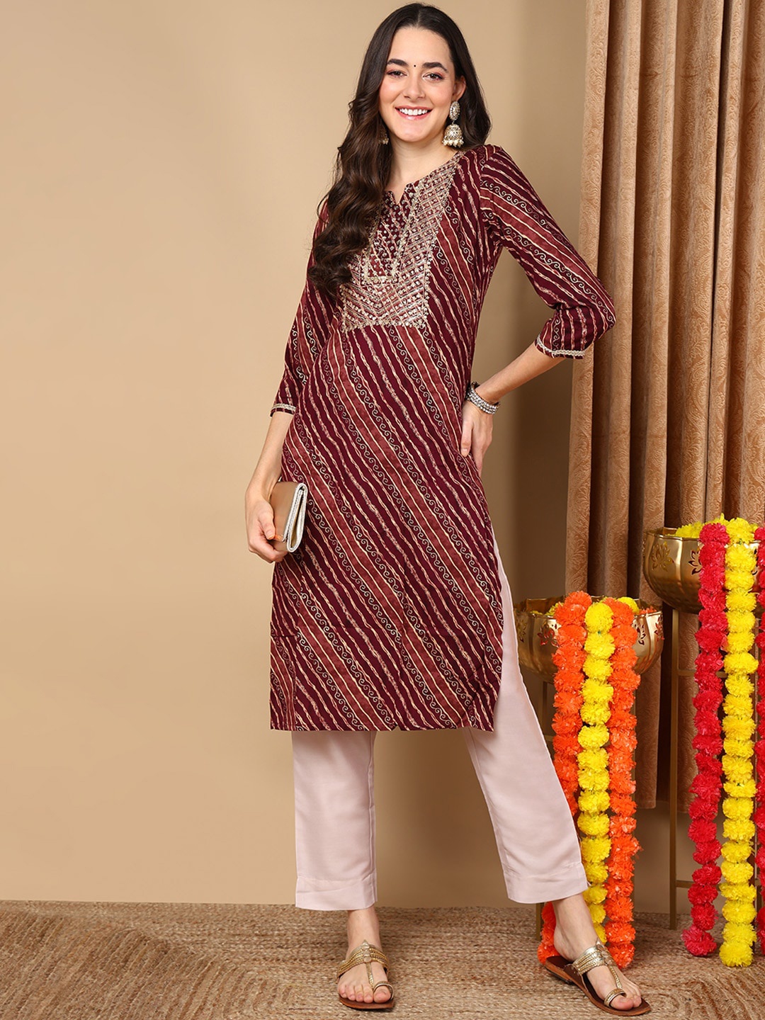 

AHIKA Leheriya Printed Sequinned Straight Kurta, Burgundy