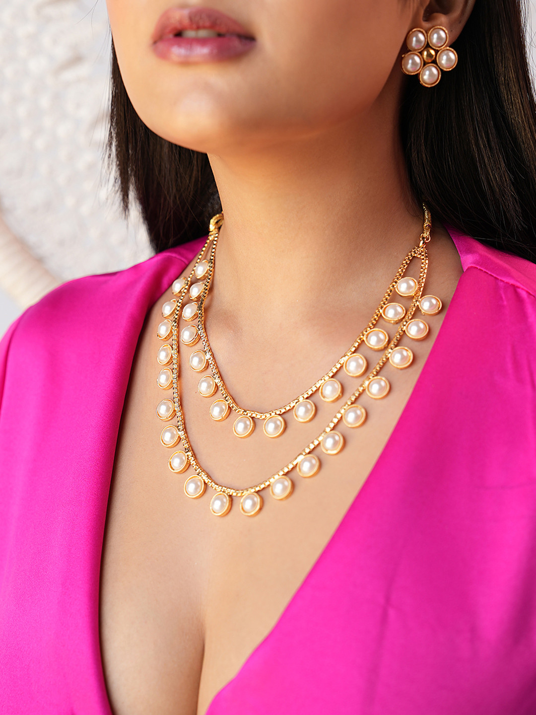 

Binnis Wardrobe Gold-Plated Pearls Beaded Jewellery Set
