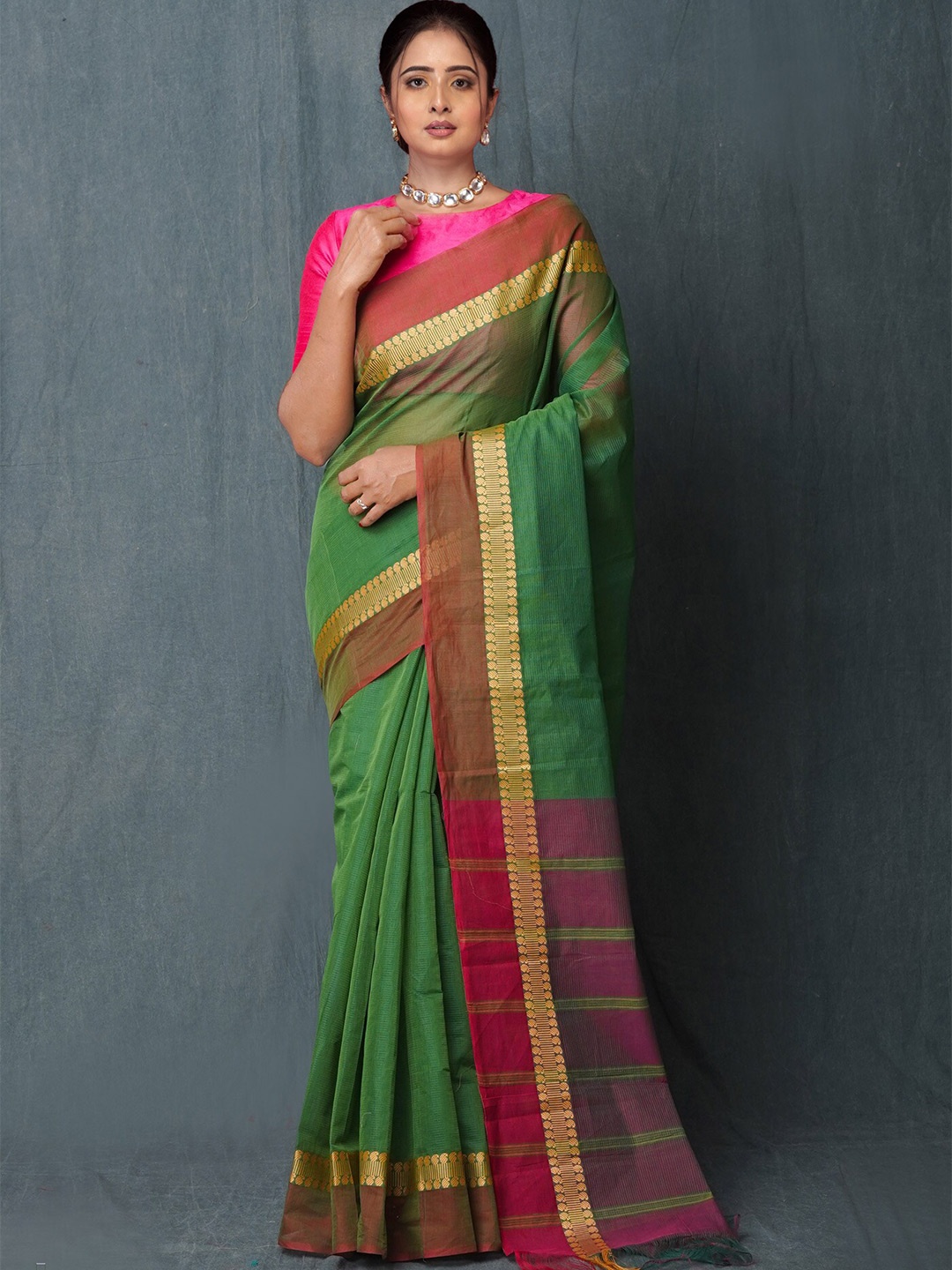 

Unnati Silks Woven Design Pure Cotton Handloom Narayan Peth Saree, Green