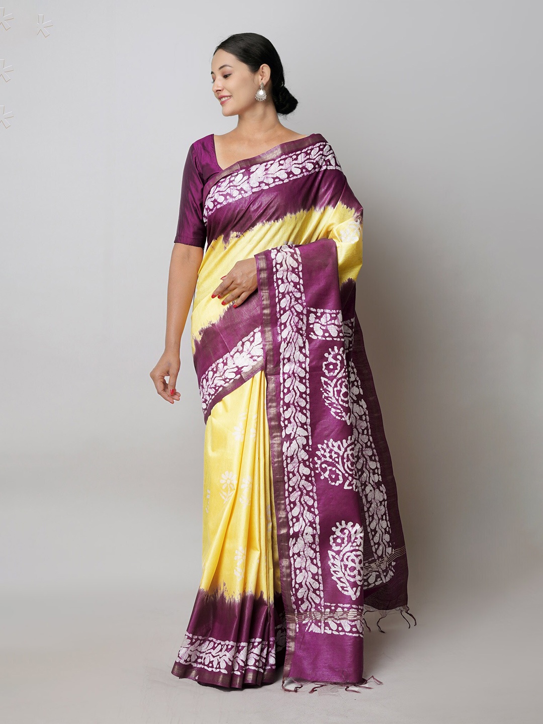 

Unnati Silks Batik Printed Zari Silk Cotton Chanderi Saree, Yellow