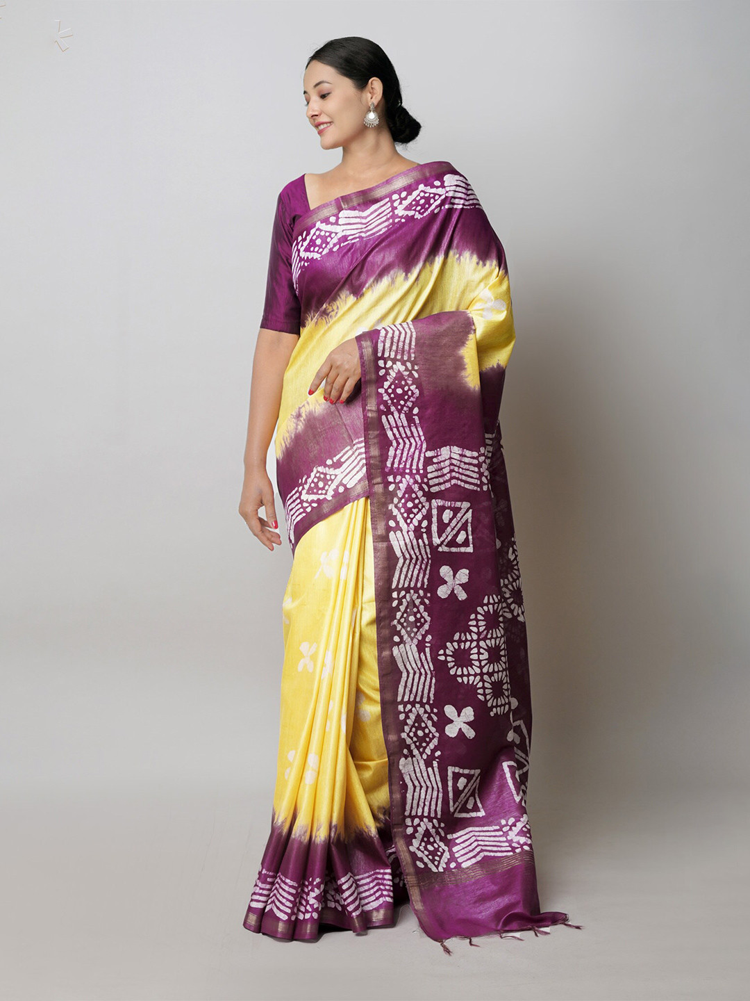 

Unnati Silks Batik Printed Zari Chanderi Saree, Yellow