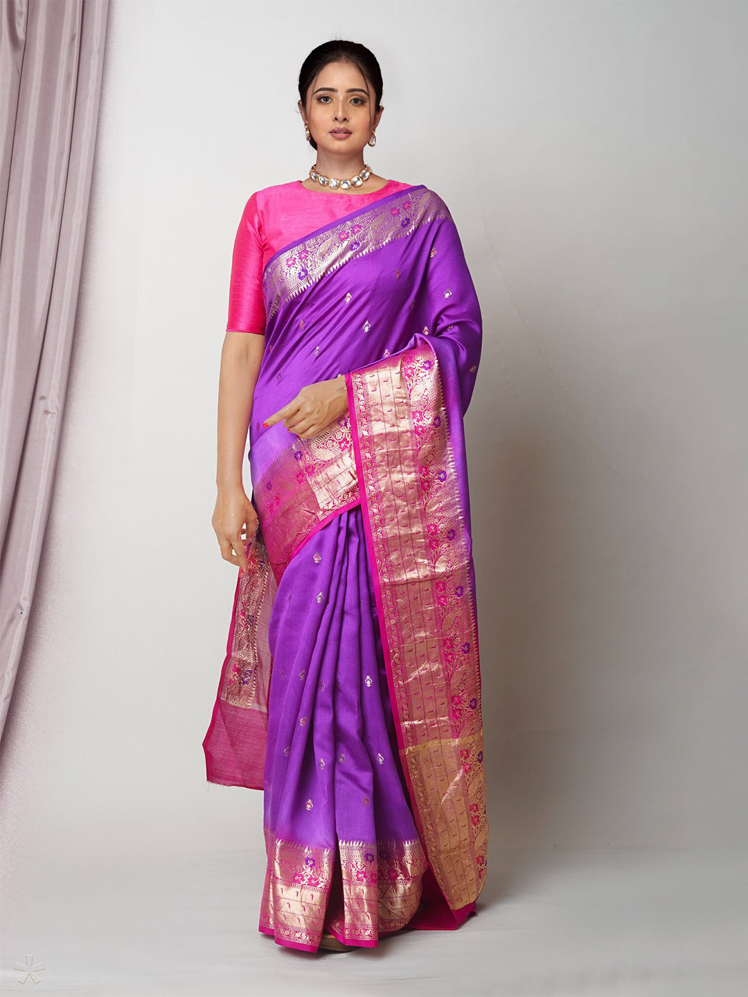 

Unnati Silks Ethnic Motifs Woven Design Handloom Pure Dyed Banarasi Saree, Violet