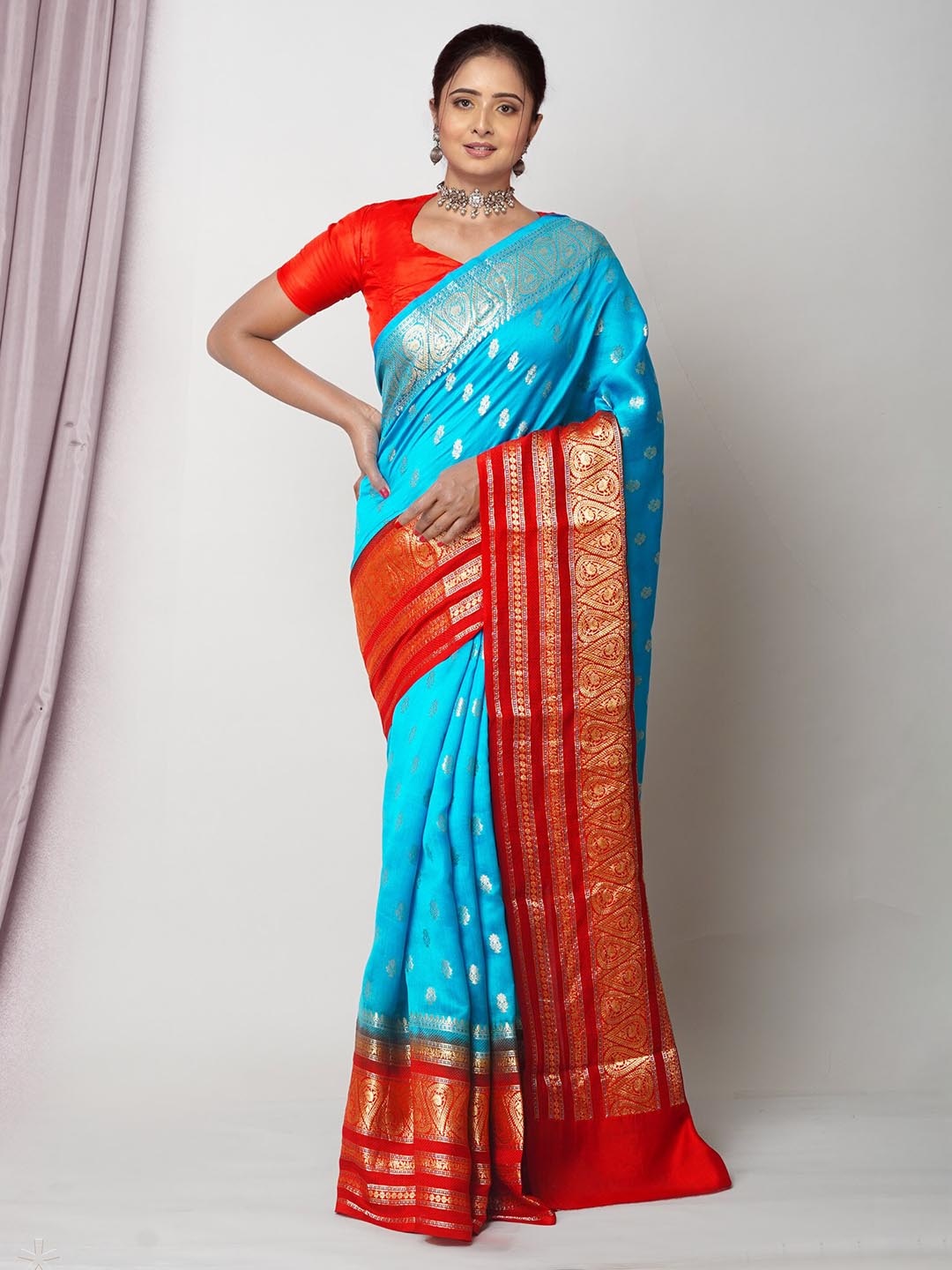 

Unnati Silks Ethnic Motifs Woven Design Handloom Pure Dyed Banarasi Saree, Blue