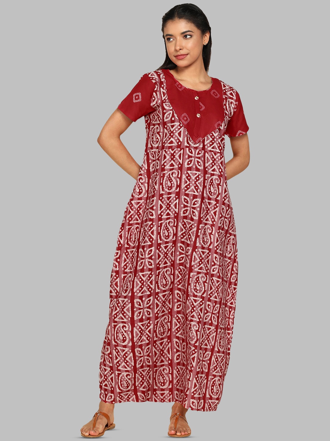 

Pranjul Geometric Printed Pure Cotton Maxi Nightdress, White