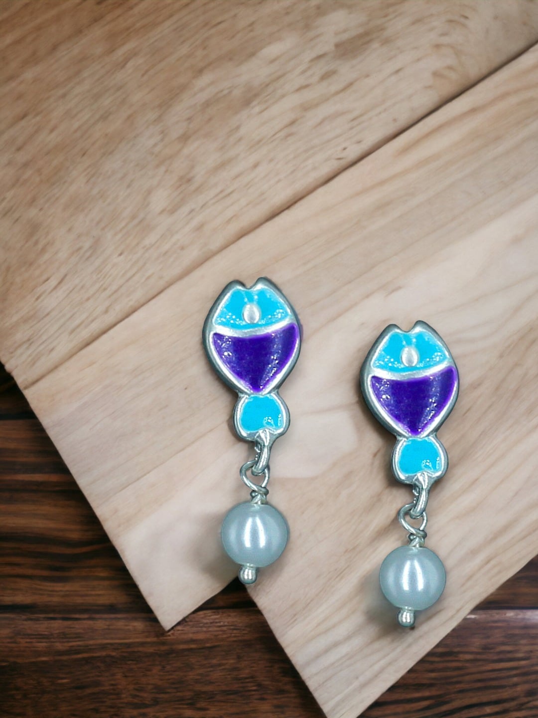 

Taraash Girls 925 Sterling Silver Fish Shaped Enamelled Drop Earrings