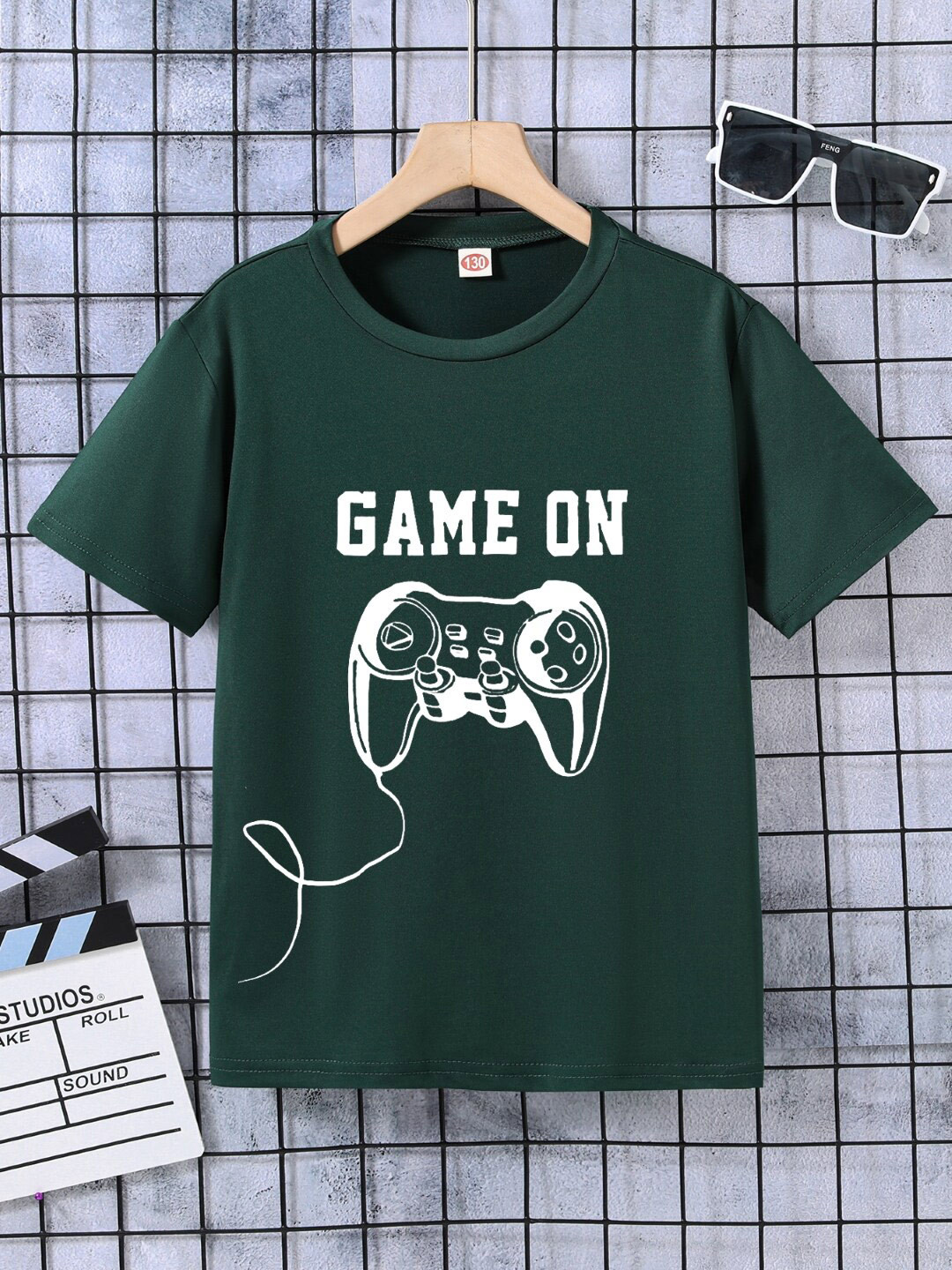 

StyleCast Boys Green Graphic Printed Short Sleeves T-shirt
