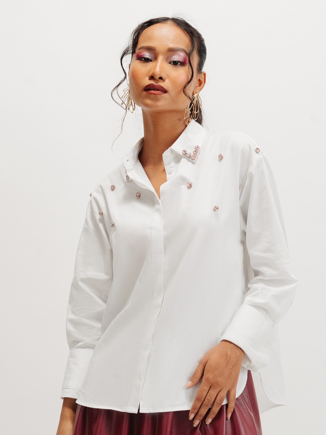 

FREAKINS Embellished Spread Collar Pure Cotton Casual Shirt, White