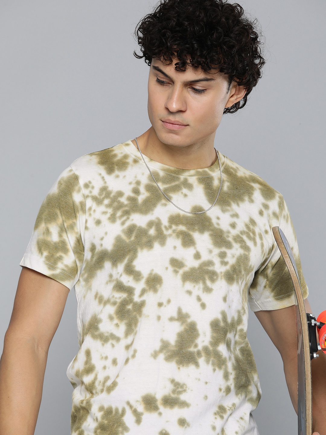

R.Code by The Roadster Life Co. Men Tie & Dye Printed T-shirt, Green