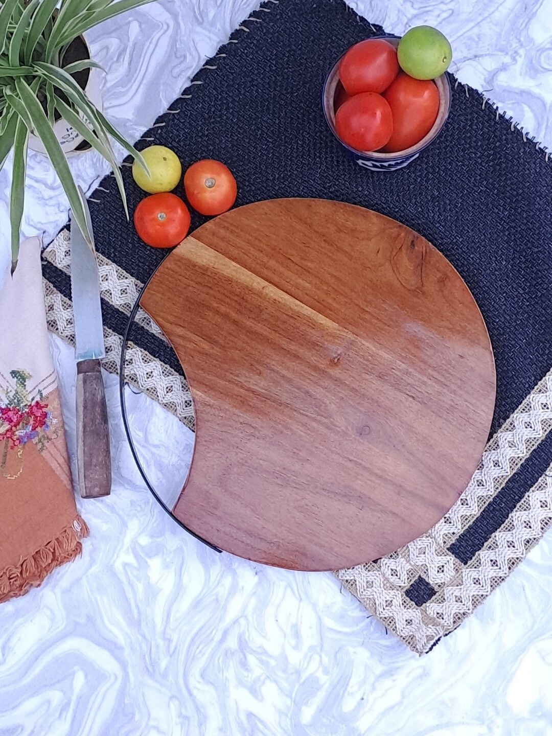 

Myindianbrand Brown Acacia Wooden Round Chopping Board