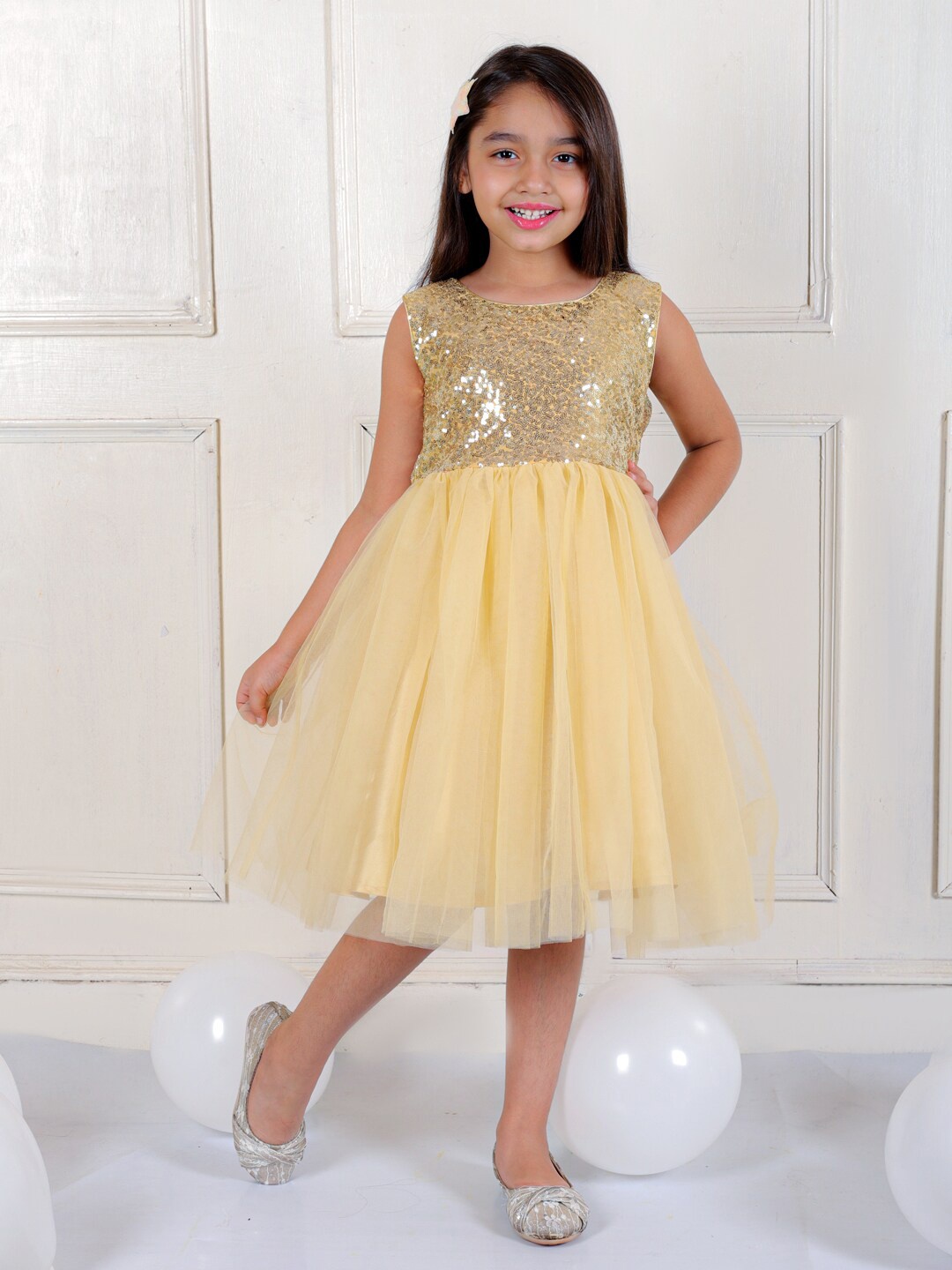 

Ka-mee Sequinned Sleeveless Bow details Net Fit & Flare Knee Length Dress, Beige
