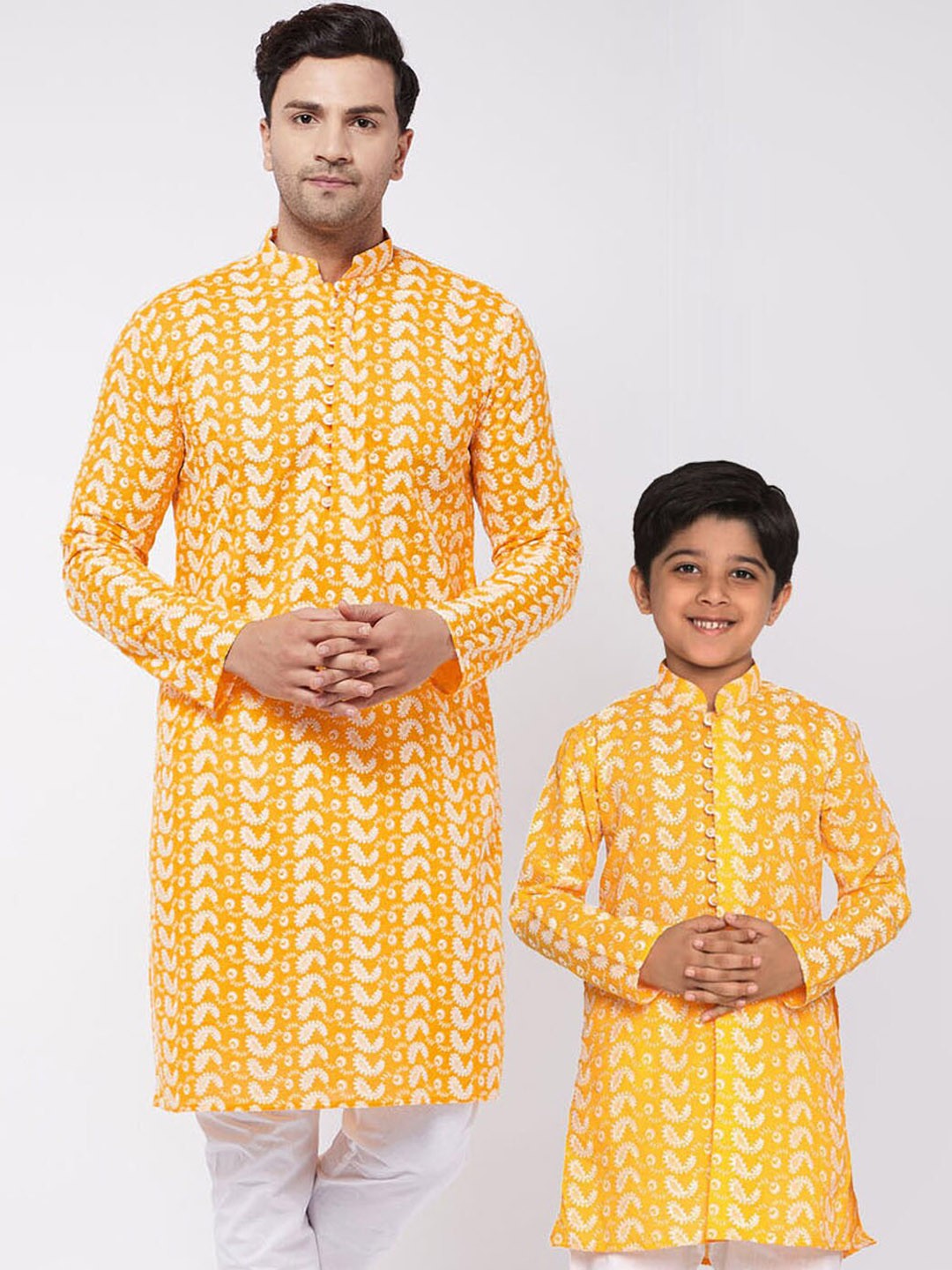 

VASTRAMAY Boys Paisley Embroidered Chikankari Pure Cotton Kurta, Orange