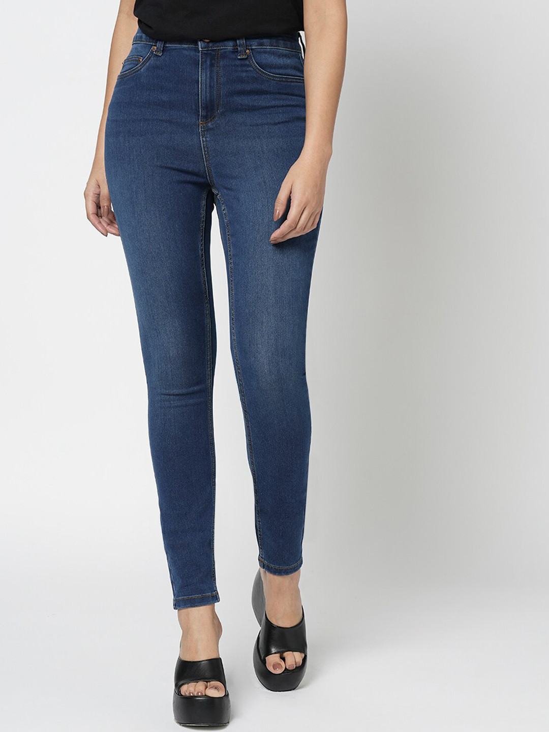 

Vero Moda Women Skinny Fit Clean Look High-Rise Light Fade Stretchable Jeans, Blue