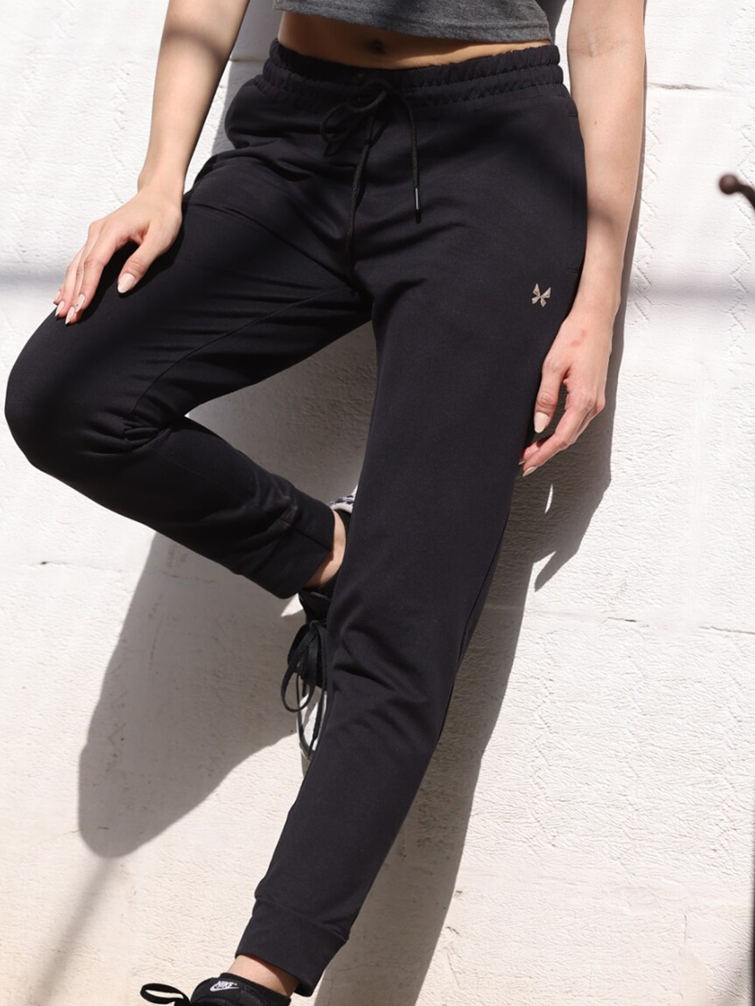 

TITTLI Women Regular Fit Breathable Joggers, Black
