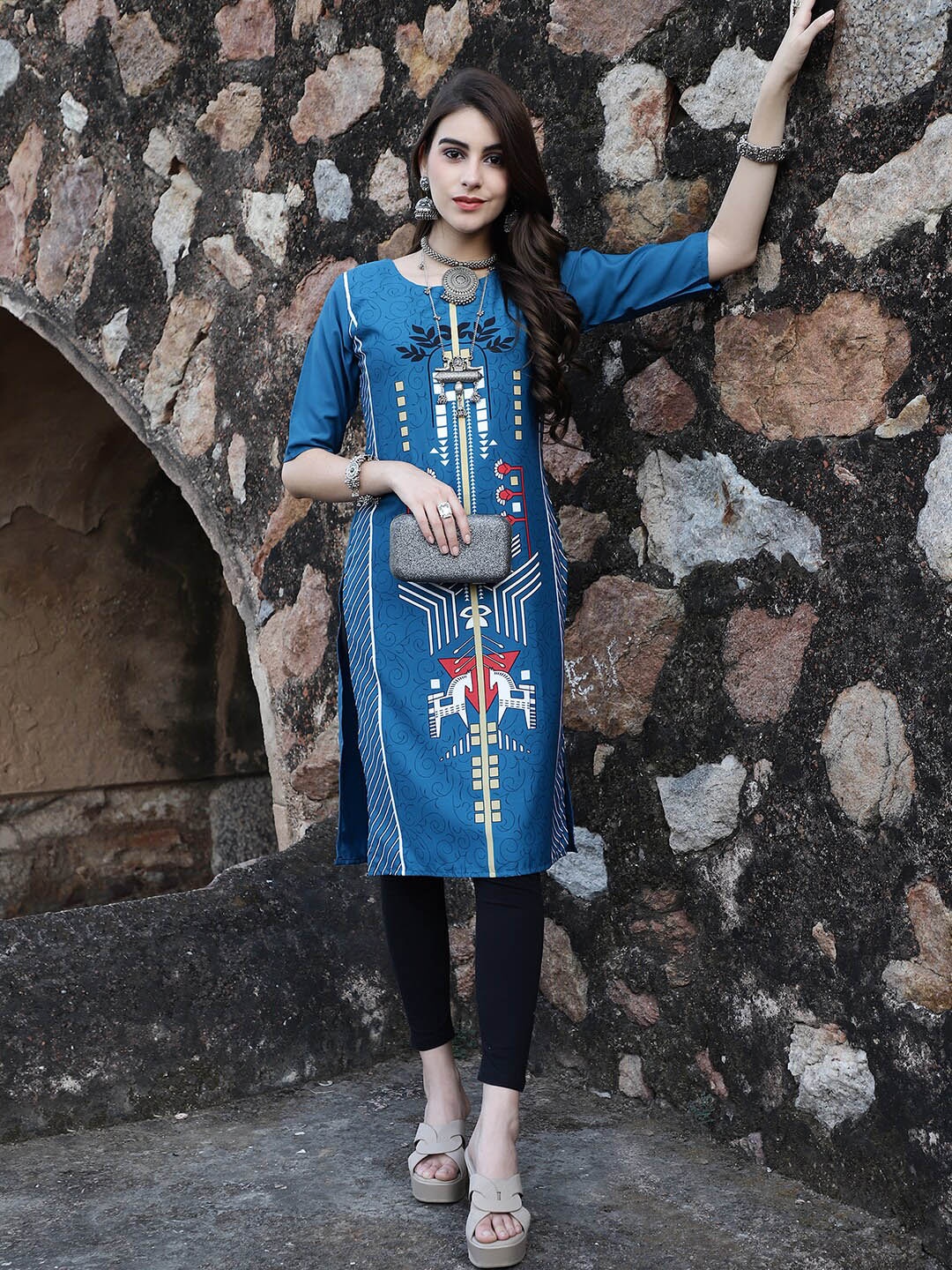 

7Threads Ethnic Motifs Printed Straight Kurta, Blue