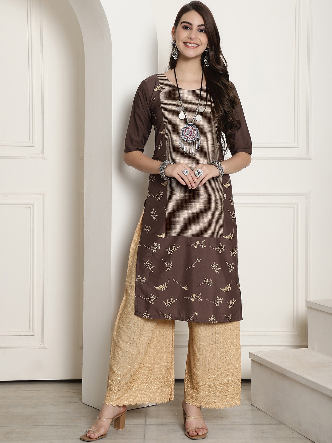 

7Threads Floral Motifs Printed Straight Kurta, Coffee brown