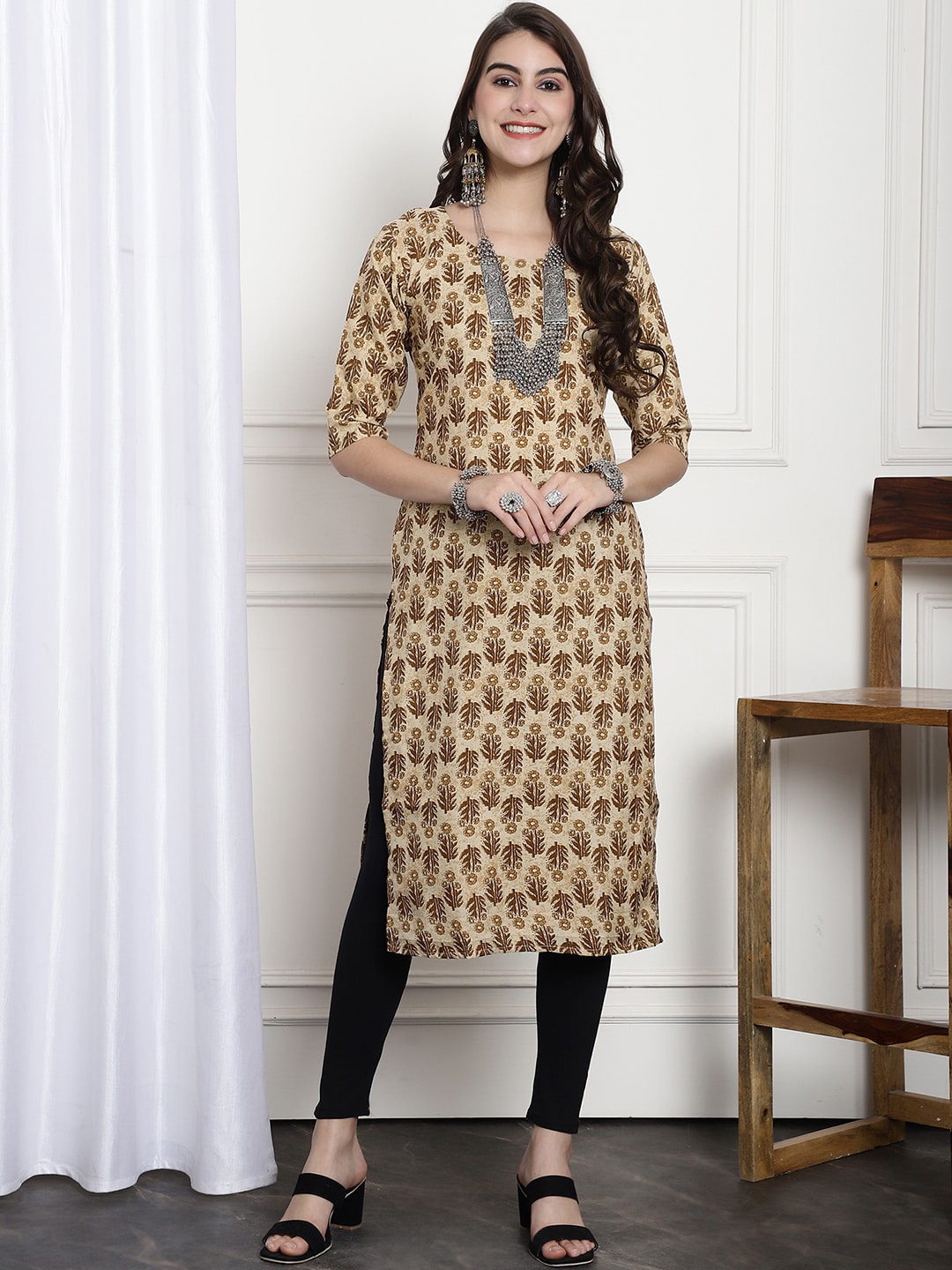 

7Threads Ethnic Motifs Printed Straight Kurta, Beige