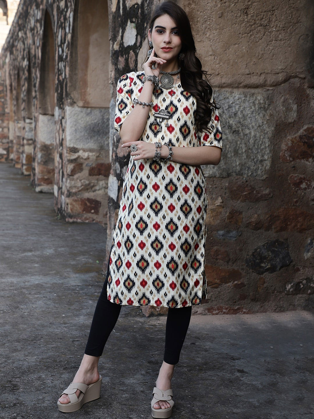

7Threads Geometric Printed Round Neck Regular Kurta, White